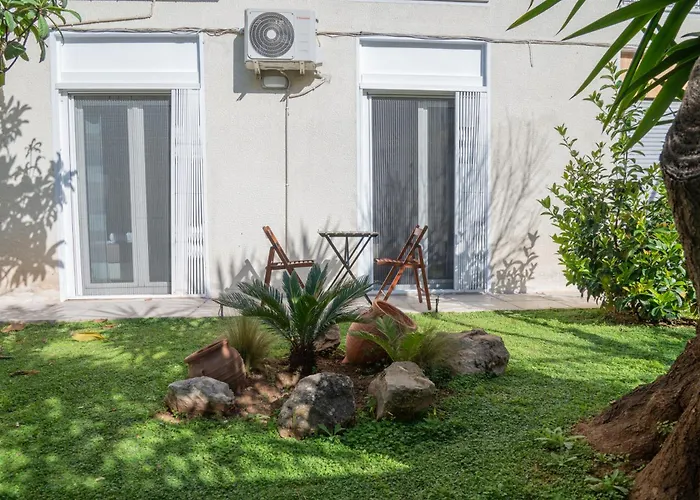 Valery\'S Artistic Home